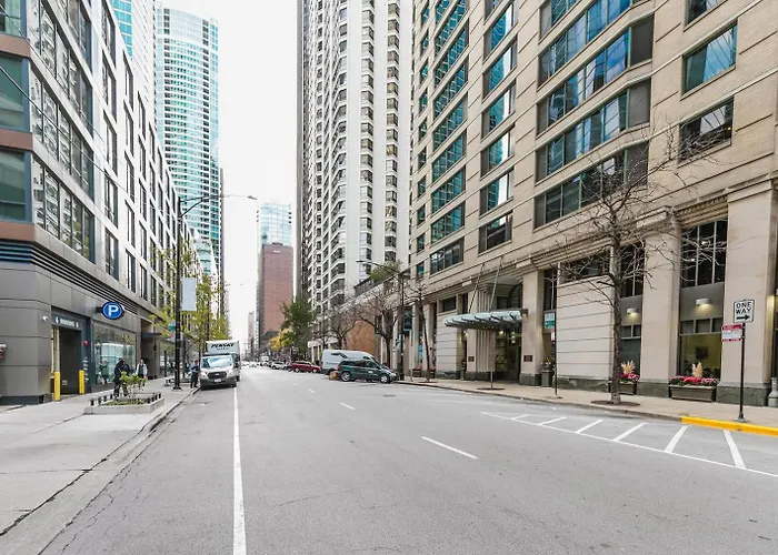 Apartment Streeterville W Pool Gym Nr Navy Pier Chi-787